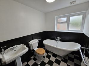 Photo 7- click for photo gallery